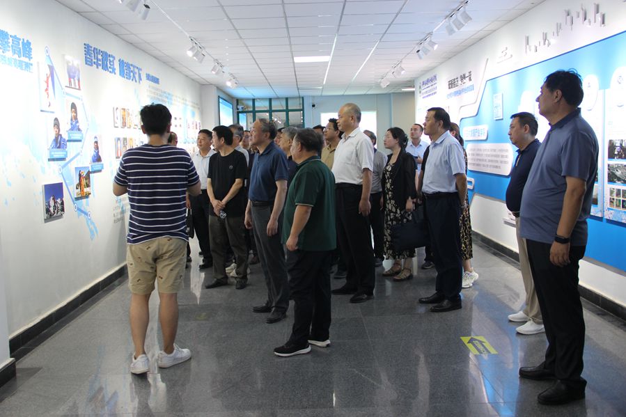 时空大数据产业学院_副本.jpg