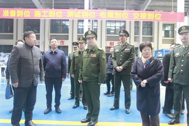 信阳军分区司令员李选才来我校调研指导征兵工作