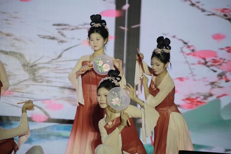 微信图片_20251024183041_39_478_副本.jpg 微信图片_20251024183041_39_478_副本.jpg