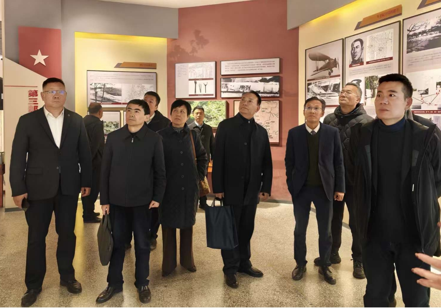 图片27.jpg 图片27.jpg