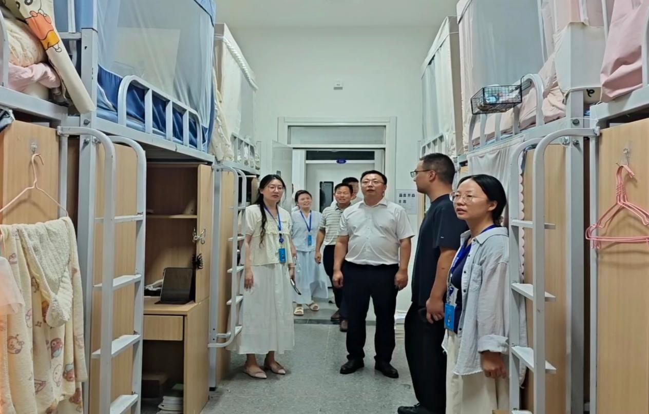 图片25.jpg 图片25.jpg