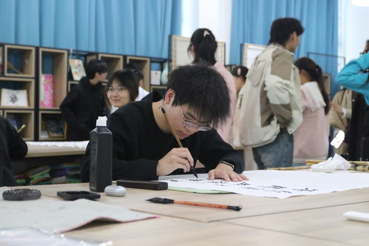 图片11.jpg 图片11.jpg